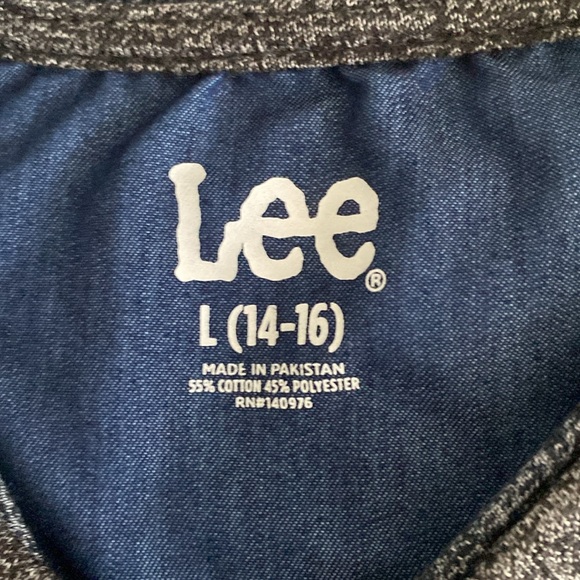Lee gray/black shirt. Size large 14-16. - Picture 2 of 5